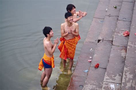 deshi lund pic|Varanasi Ghats: Bathing Desi Indian Men in Langots and Underwear